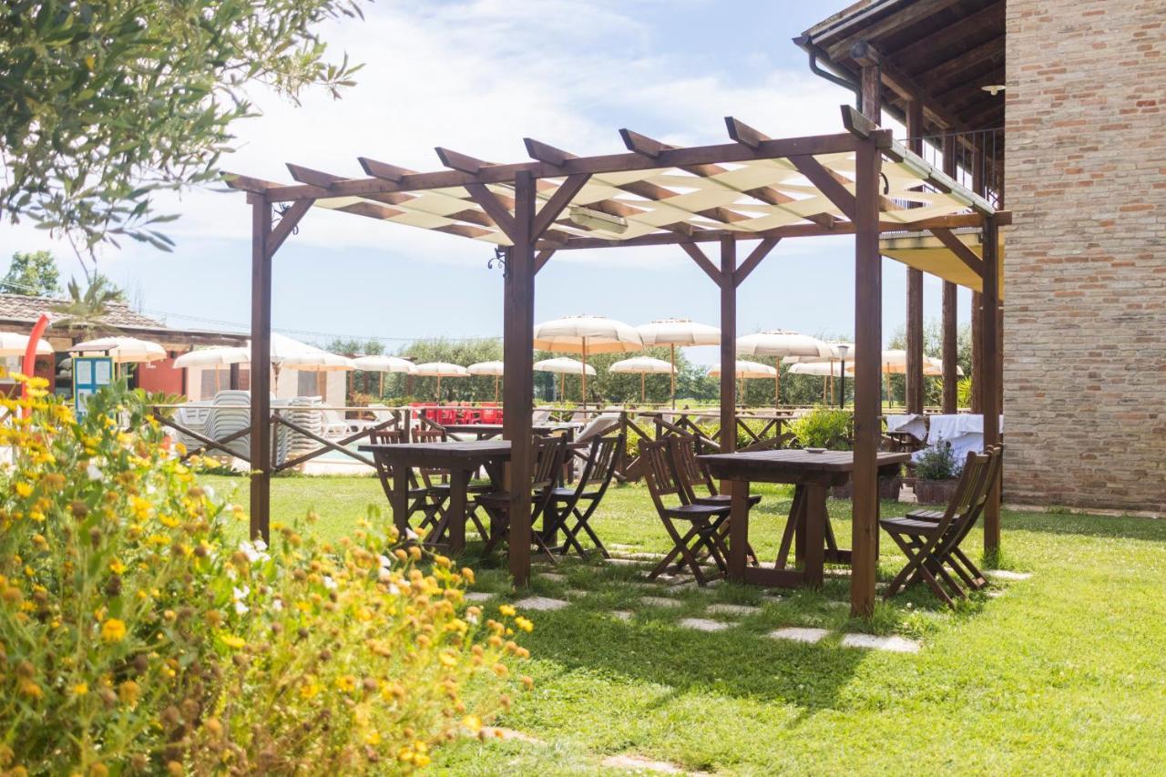 Casale Del Conero Aparthotel Porto Recanati Ngoại thất bức ảnh