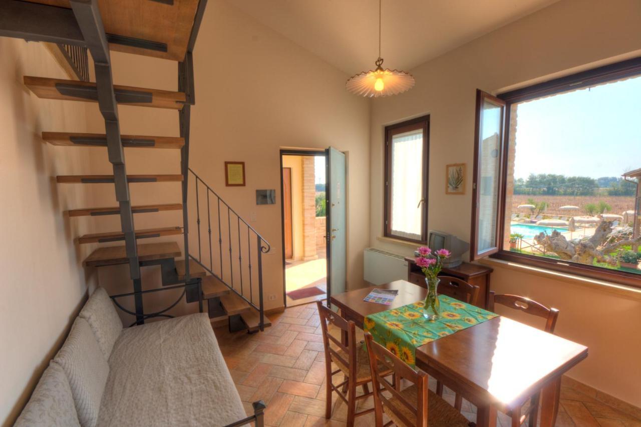 Casale Del Conero Aparthotel Porto Recanati Ngoại thất bức ảnh